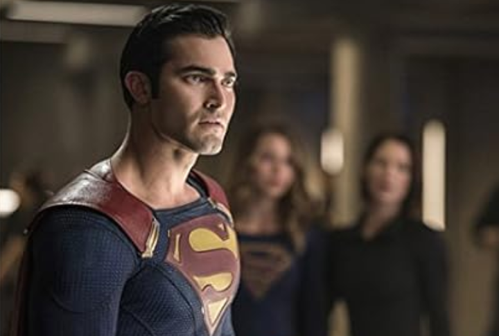 Tyler Hoechlin’s Debut Suit (“Supergirl” Season 2)